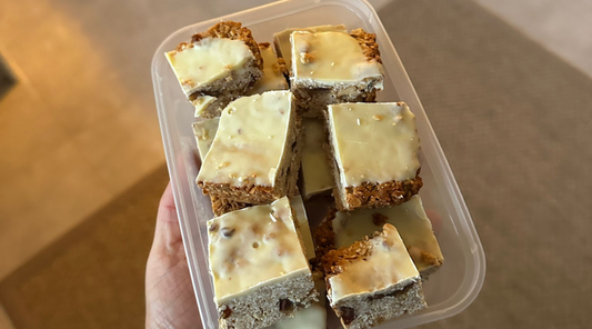 Easy Homemade Oat & White Choclate Bars